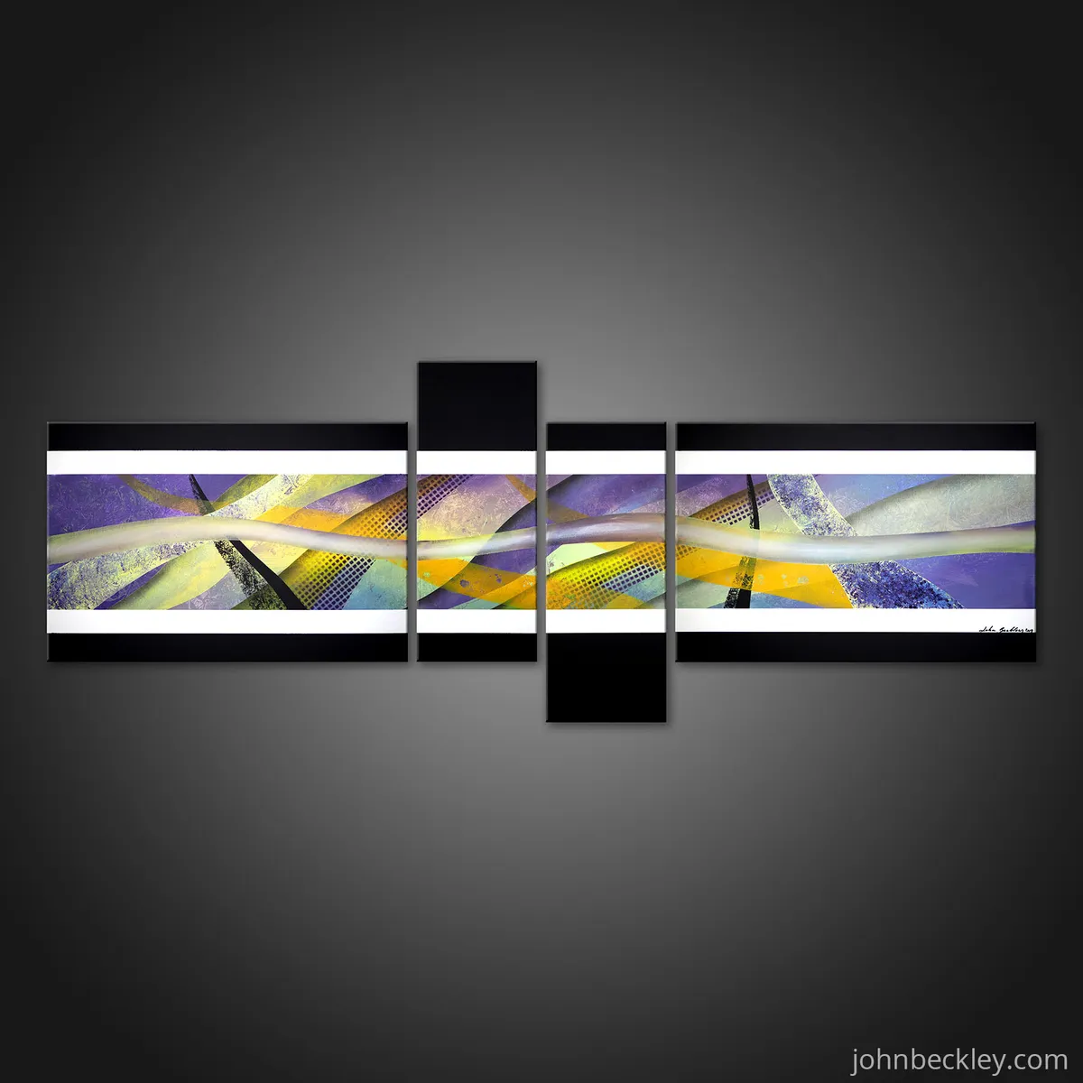 Vue d’ensemble de la peinture abstraite multivolets, composée de cinq panneaux noirs et blancs traversés par une bande colorée horizontale. — Synapses, John Beckley