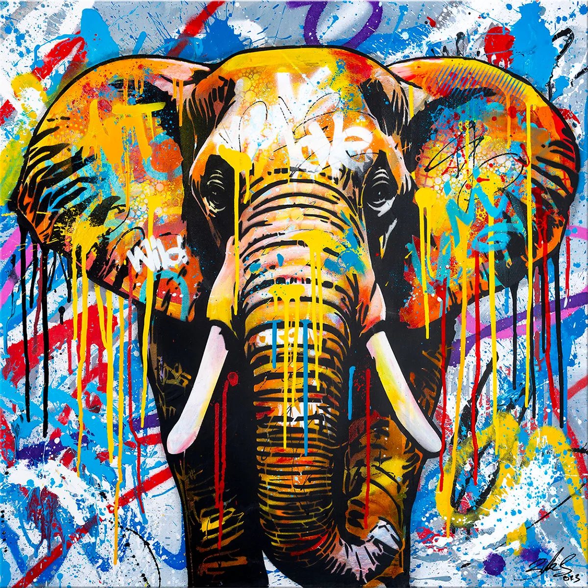 Peinture colorée d’un éléphant de face sur fond de tags et éclaboussures façon street art. — Street Safari, John Beckley